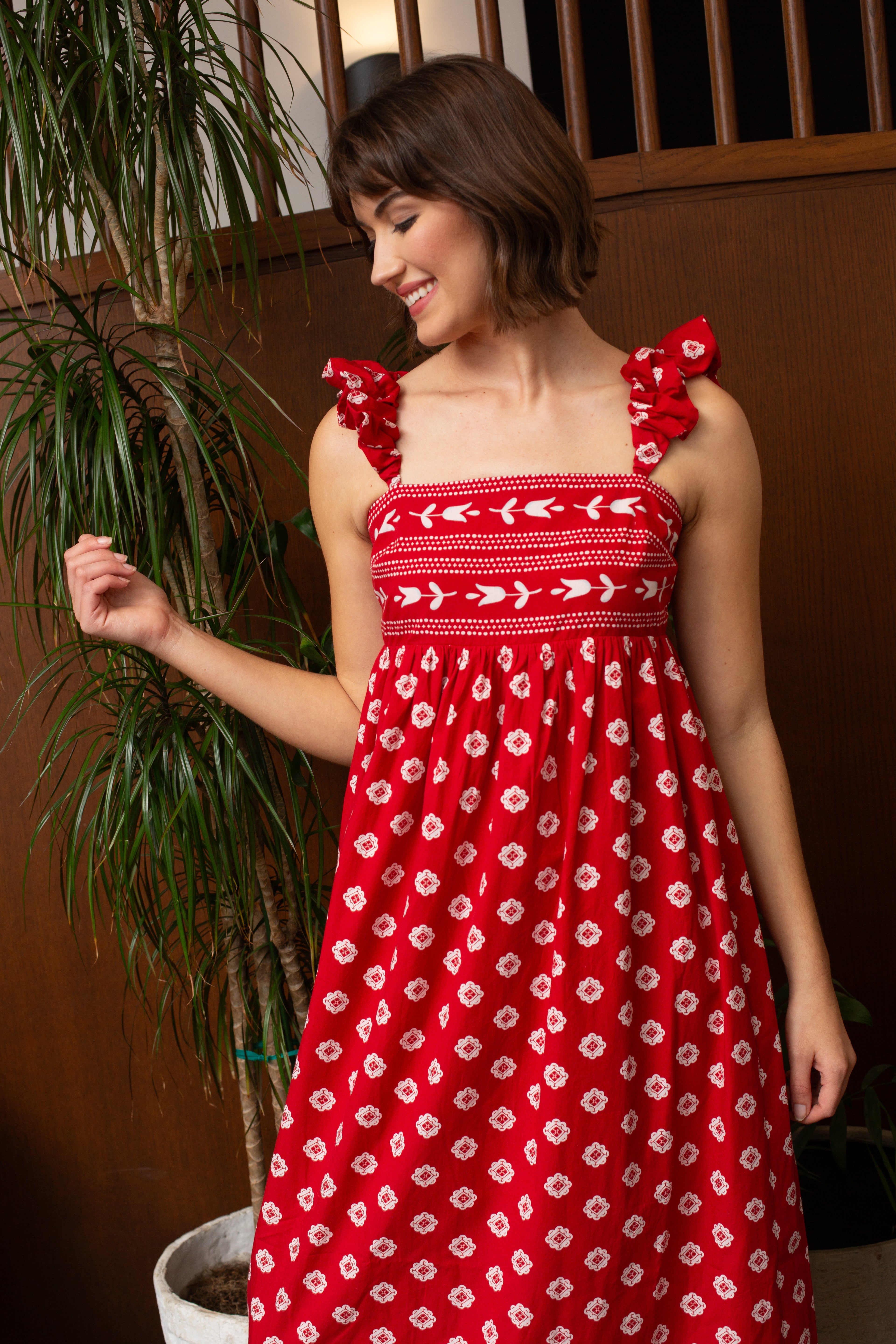 【セルフポートレイト】Dot Satin Printed dress　レッド Sylvia Scarlet Bandana Midi Dress | Anna Cate